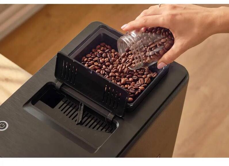 Sencor SES 9400BK ENZO s keramickým mlýnkem a technologií Smart Brew